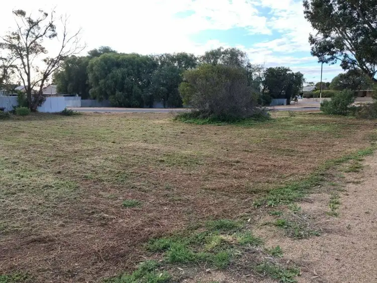 Lot 11 Main Street