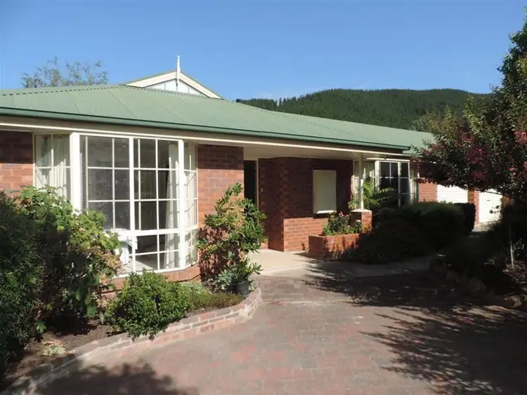 13 Mount Porepunkah Road, Bright VIC 3741