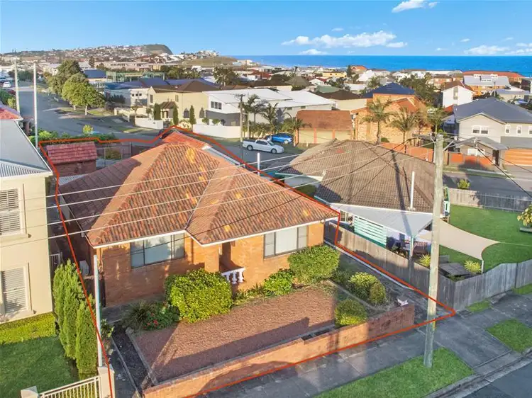 2 Nott Street, Merewether NSW 2291