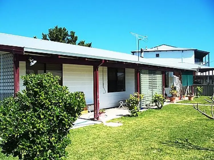 2 Shearwater Drive, Jurien Bay WA 6516