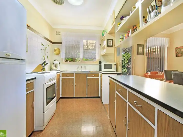 Sixth view of Homely house listing, 8 Cleverdon Street, Figtree NSW 2525