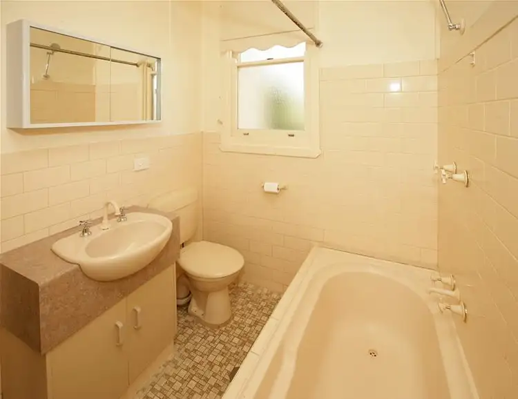 Seventh view of Homely house listing, 1 Macquarie Street, Wagga Wagga NSW 2650