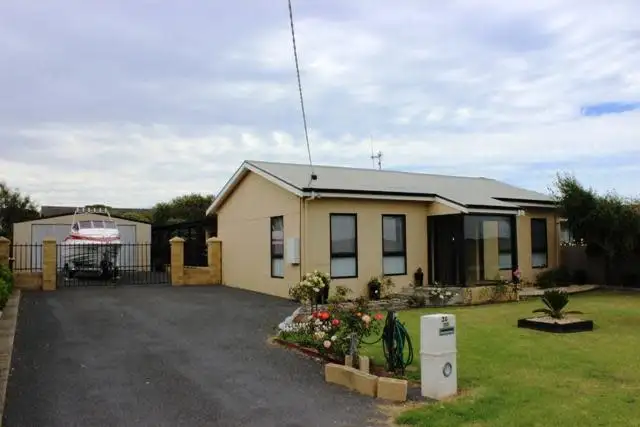 30 The Esplanade, Warrnambool VIC 3280