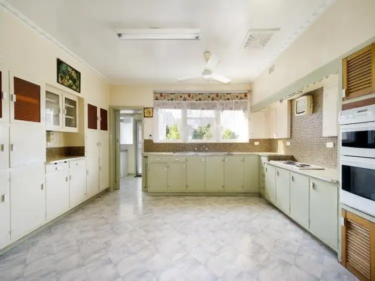 Fifth view of Homely house listing, 89 Wantirna Road, Ringwood VIC 3134