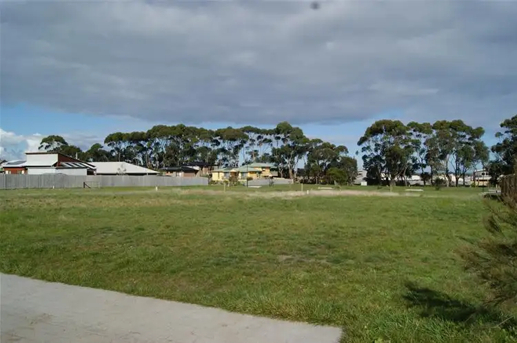 20 Lavender  Place, Inverloch VIC 3996