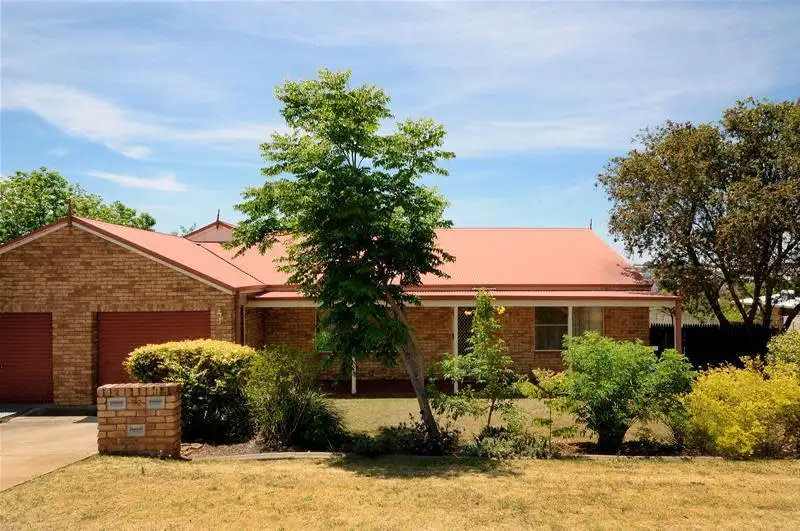 Main view of Homely unit listing, 1/52 Hoepper Street, Kearneys Spring QLD 4350