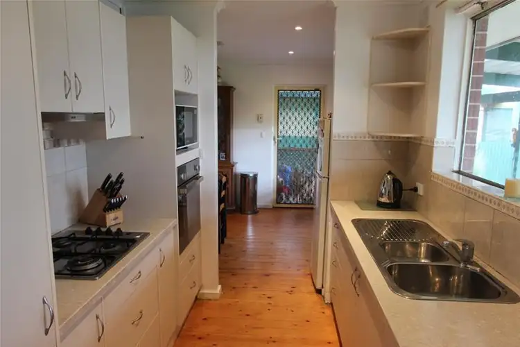 Fifth view of Homely house listing, 2 Summit Court, Para Hills SA 5096