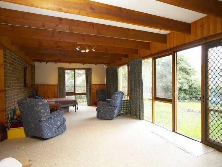 Sixth view of Homely house listing, 10 Chesney Drive, Ringwood VIC 3134