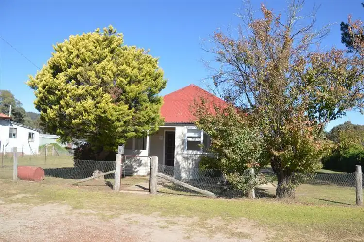 8 Mead Street, Clandulla NSW 2848