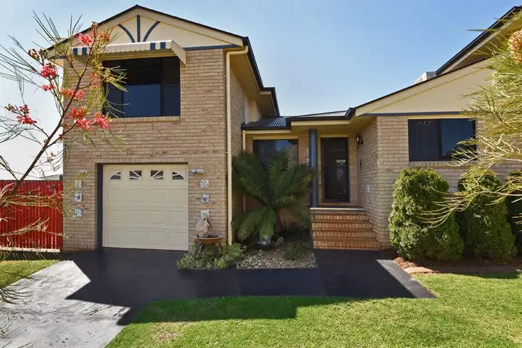 Second view of Homely unit listing, 2/11 Samuel Court, Darling Heights QLD 4350
