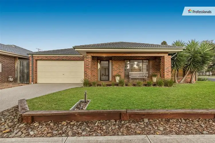 2 Moonah Avenue, Brookfield VIC 3338