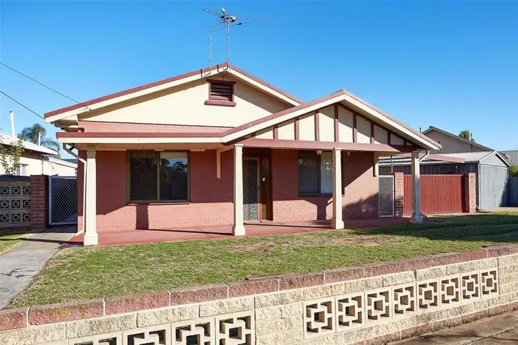 11 Price Avenue, Pennington SA 5013