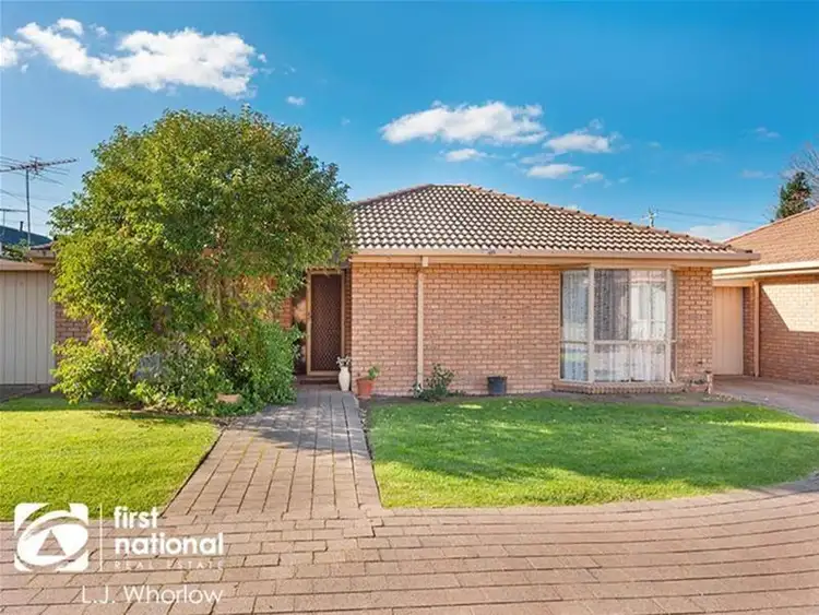 2/33-35 Ligar Street, Sunbury VIC 3429