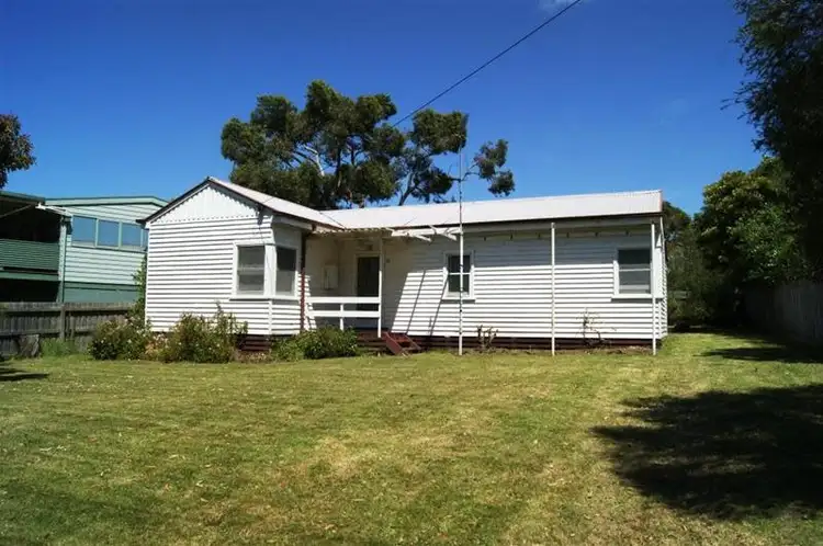 43 Anderson Avenue, Inverloch VIC 3996