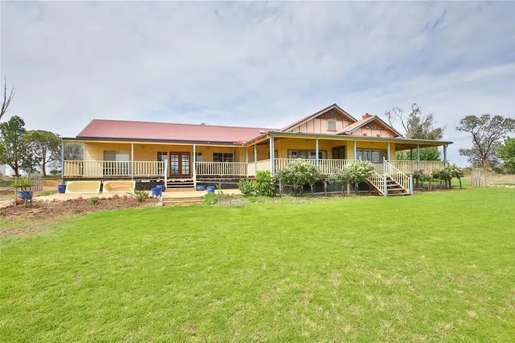 1923 Sturt Highway, Meringur VIC 3496