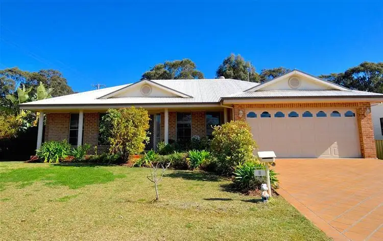 1 Stott Crescent, Callala Bay NSW 2540
