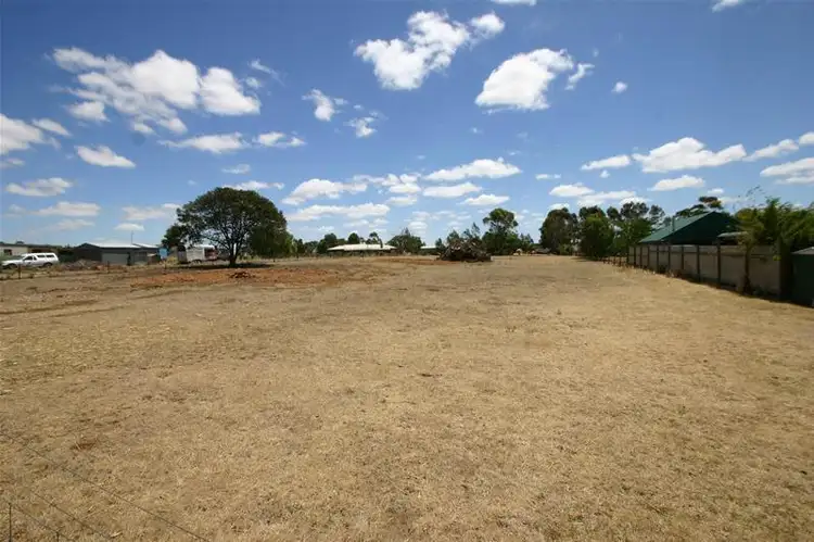 103 Montgomery Street, Lake Bolac VIC 3351