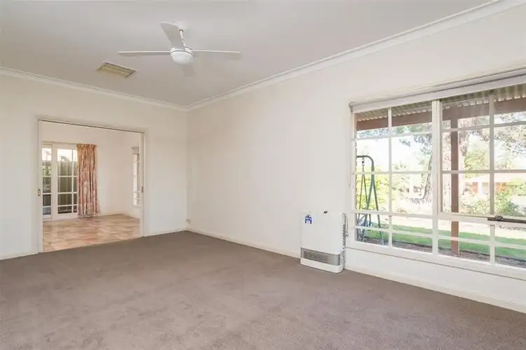 Second view of Homely townhouse listing, 2/380 Walnut Avenue, Mildura VIC 3500