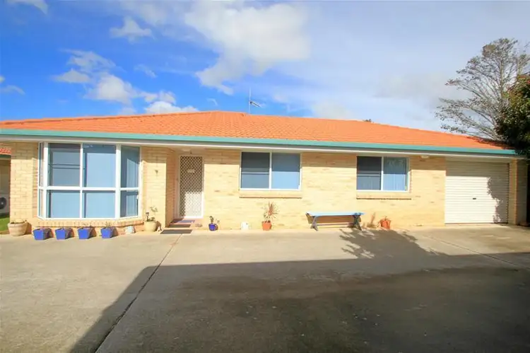 2/57 Petre Street, Tenterfield NSW 2372