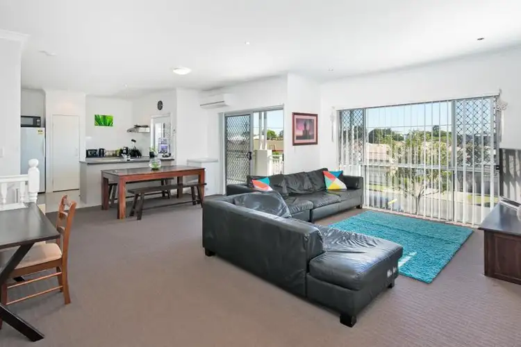 Fourth view of Homely apartment listing, Unit 2/32 Drayton Terrace, Wynnum QLD 4178