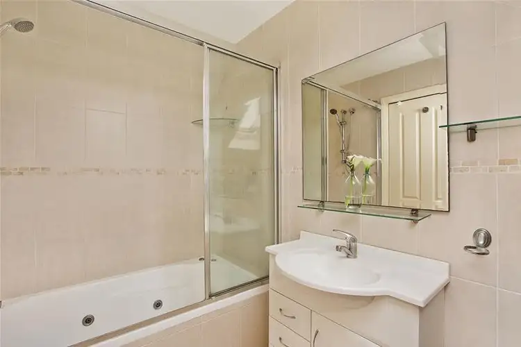 Sixth view of Homely unit listing, 7/22 Pacific Parade, Dee Why NSW 2099