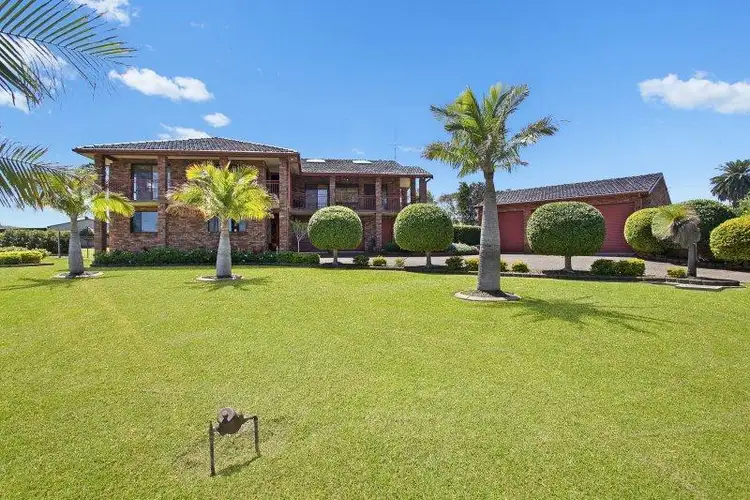 81 Redhead Road, Redhead NSW 2290