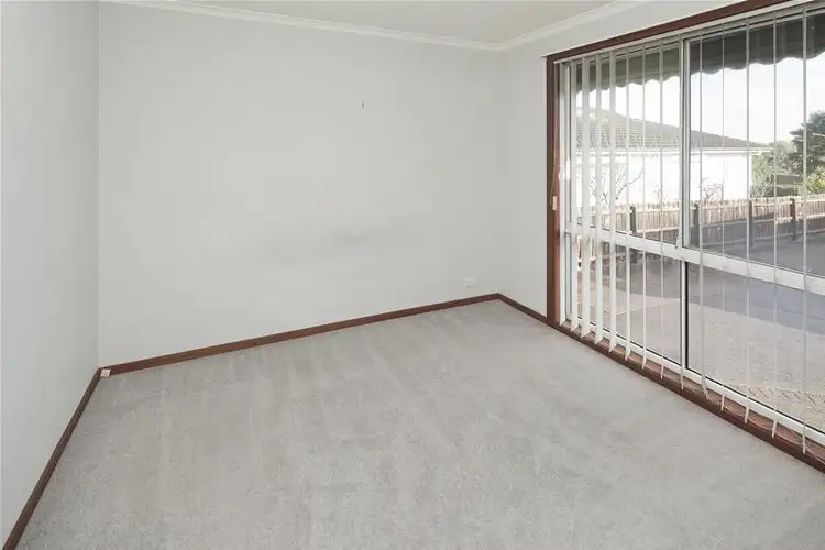 Fifth view of Homely unit listing, 2/64 Arthur Phillip Drive, Endeavour Hills VIC 3802
