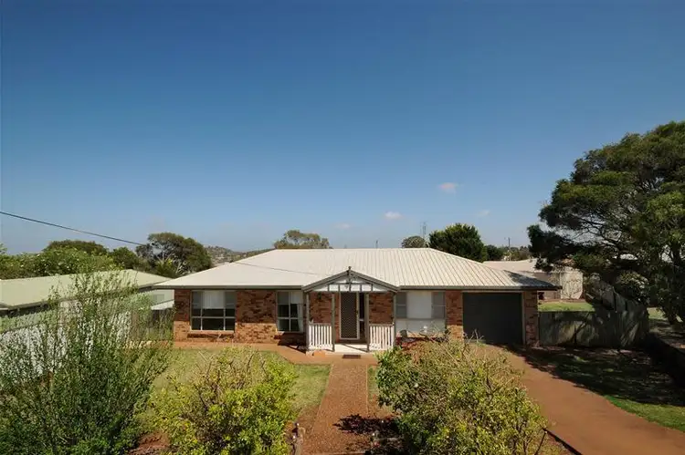 5 Walnut Court, Newtown QLD 4350