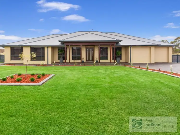 7 Humewood Place, Luddenham NSW 2745