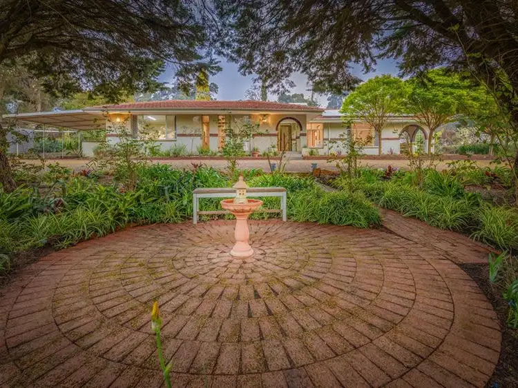 290 Chevin Road, Roleystone WA 6111