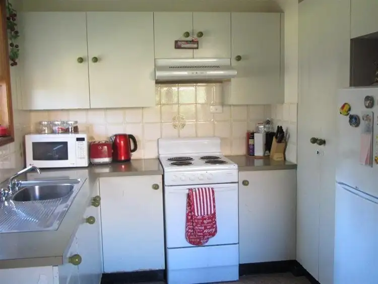 Fifth view of Homely townhouse listing, 1/18 Brunswick Avenue, Coffs Harbour NSW 2450