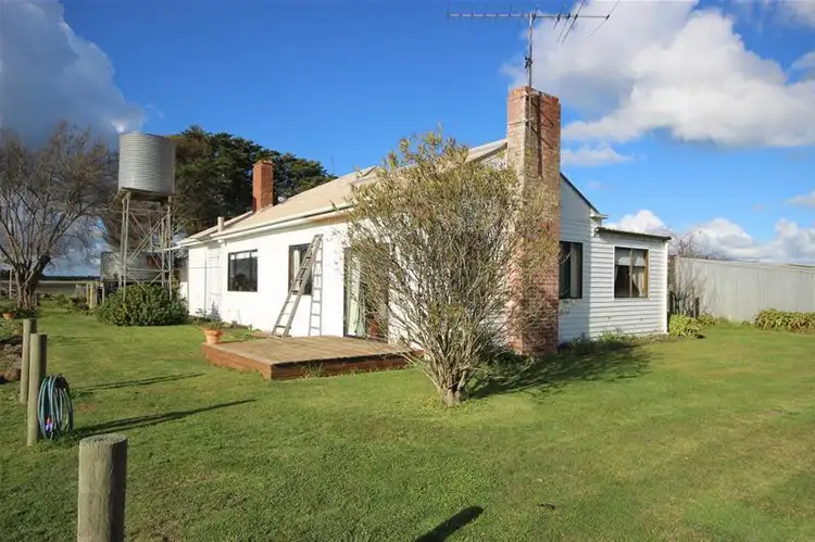 490 Hamilton Highway, Mortlake VIC 3272
