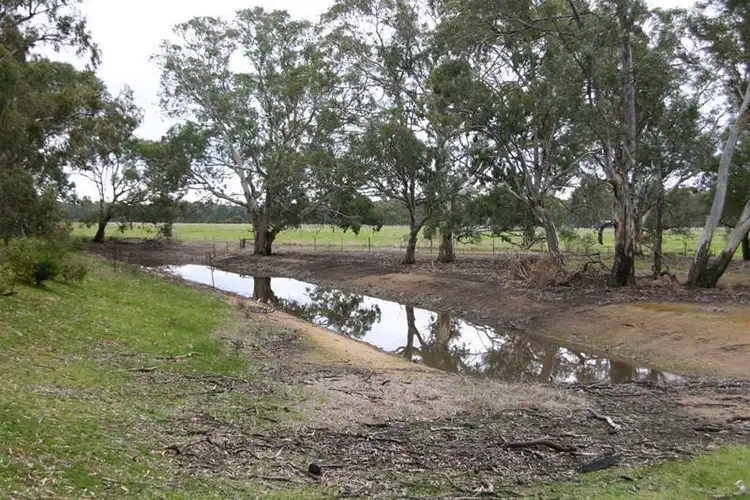 Second view of Homely rural property listing, 3 Londonderry Road, Moyston VIC 3377