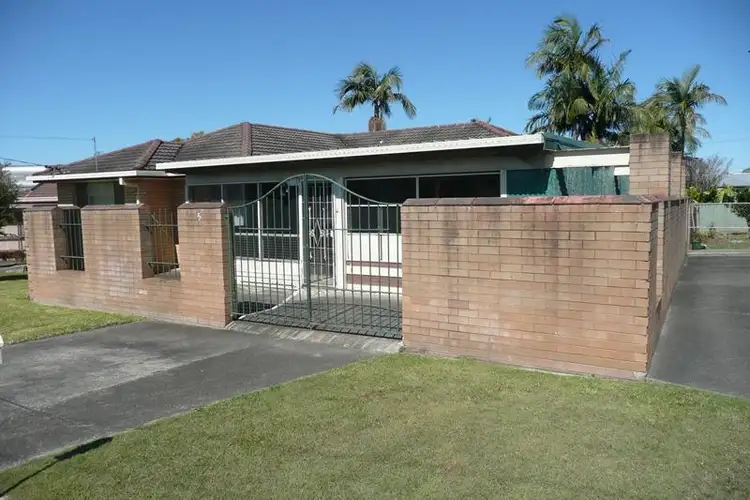 Second view of Homely house listing, 5 Hillcrest Close, Taree NSW 2430