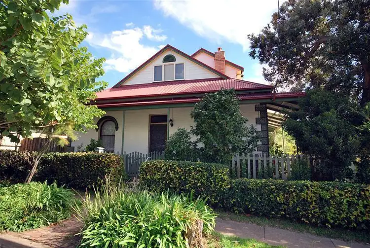 25 Harriet Street, Waratah NSW 2298