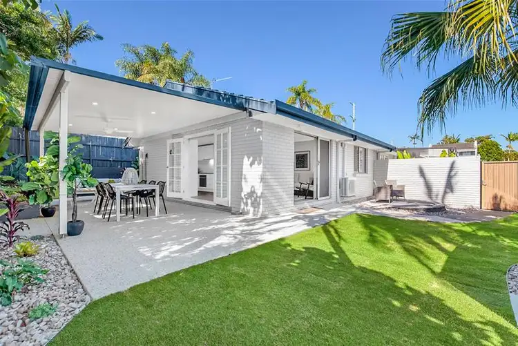 2/37 Shirley Street, Southport QLD 4215