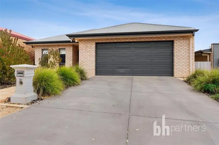 Main view of Homely house listing, 5 McEwen Drive, Loxton SA 5333