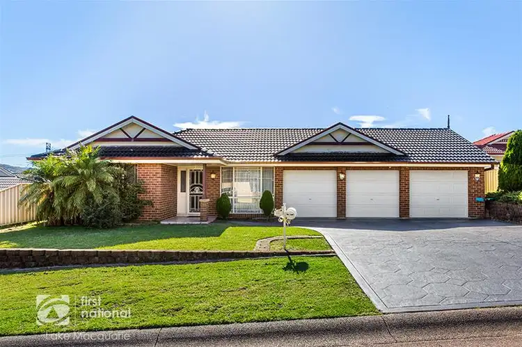 11 Rosa Close, Cameron Park NSW 2285