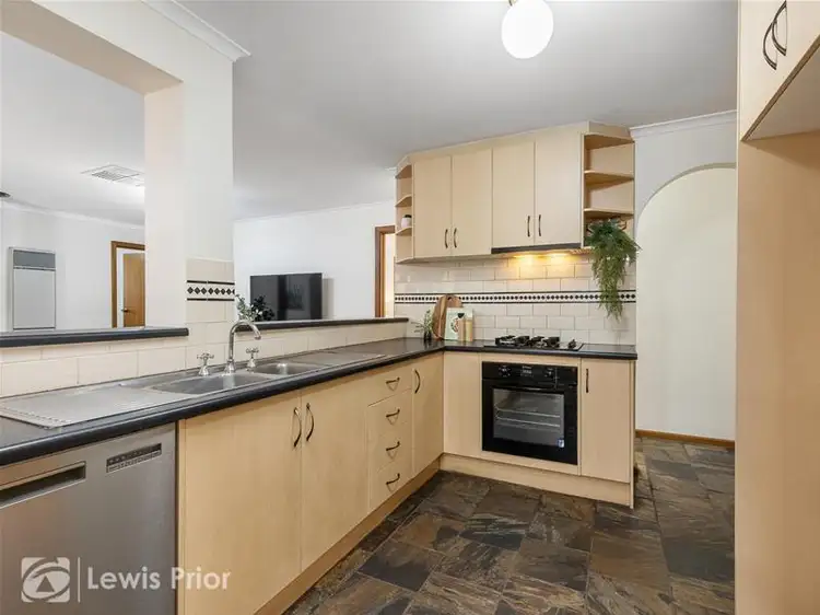 Fifth view of Homely house listing, 28 Kooyonga Way, Morphett Vale SA 5162