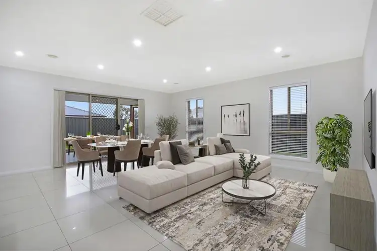 Sixth view of Homely house listing, 16 Gabrielle Court, Lavington NSW 2641