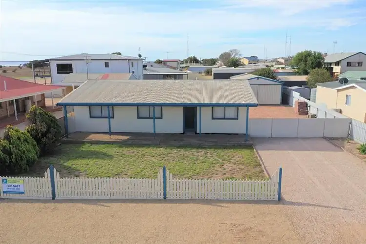 1 Pebblebeach Road, Port Victoria SA 5573