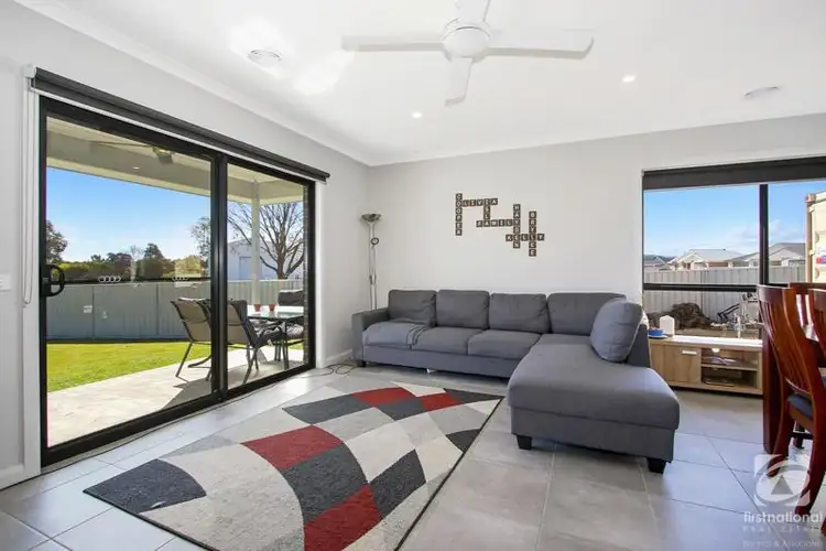 Sixth view of Homely house listing, 19 Isdell Place, West Wodonga VIC 3690