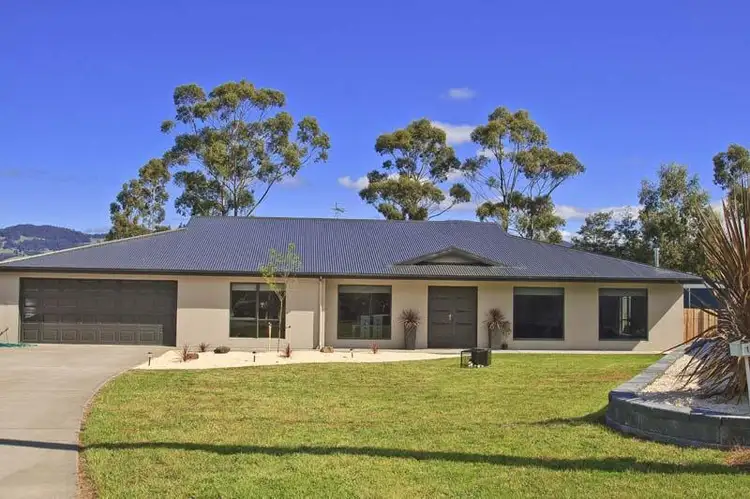 18 Burwood Street, Huonville TAS 7109