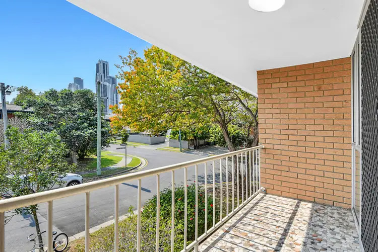 5/2 Sunrise Boulevard, Surfers Paradise QLD 4217