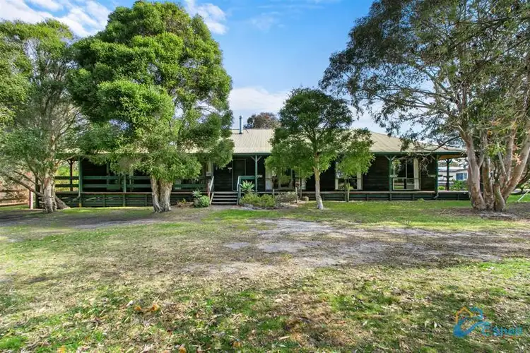 58-60 Davies Street, Loch Sport VIC 3851