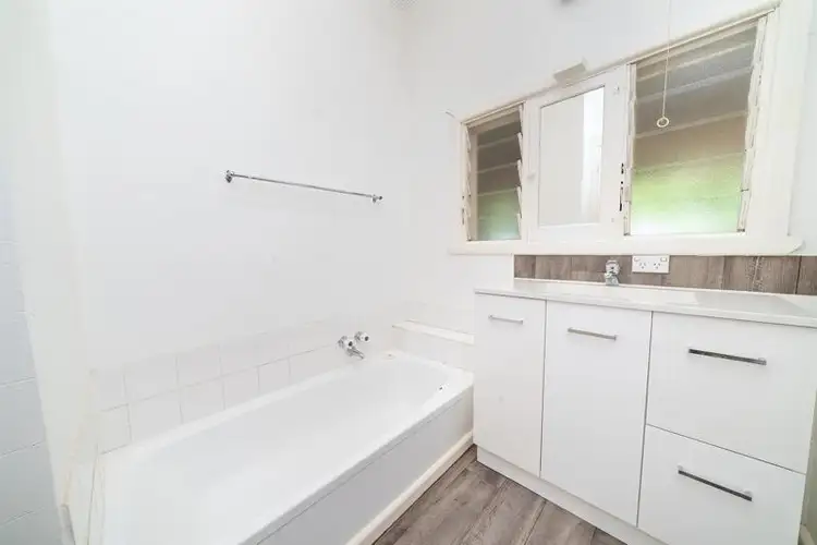 Sixth view of Homely house listing, 125 Pasadena Grove, Mildura VIC 3500