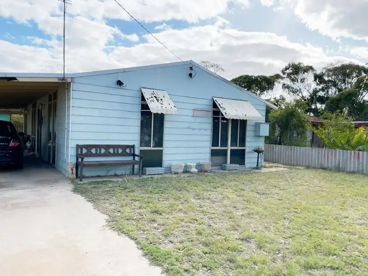 2 Orton Place, Moora WA 6510