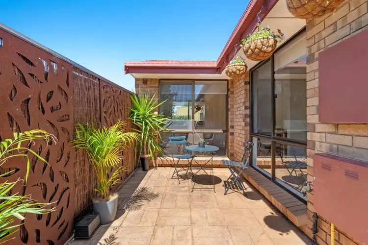 Fifth view of Homely house listing, 5 Crouchen Court, Wynn Vale SA 5127