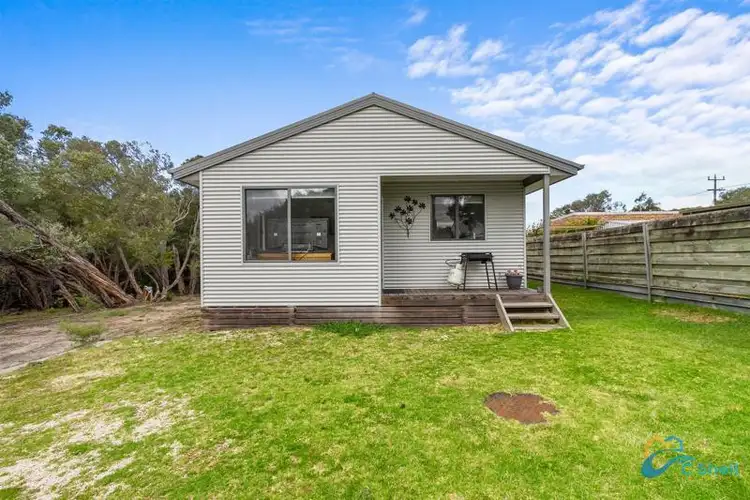 4 Bellbird Street, Loch Sport VIC 3851