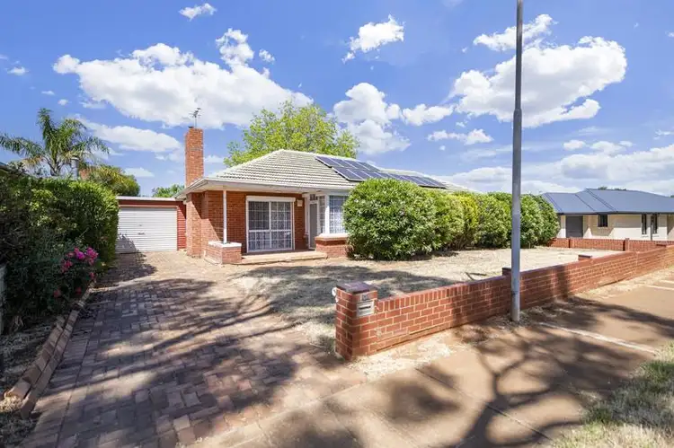 52 McKenzie Road, Elizabeth Downs SA 5113